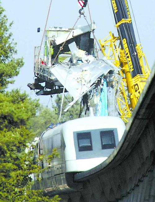 上海二号线死了好多人_2008上海磁悬浮脱轨死亡多少人