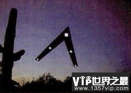 UFO史上无解悬案：菲尼克斯之光事件