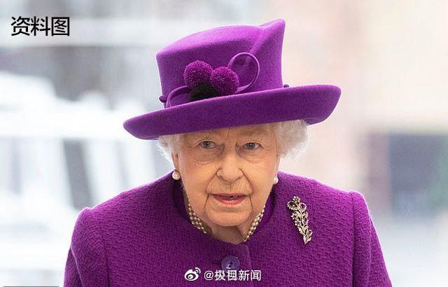 英女王27岁即位 是15个国家君主,英国女王 在位