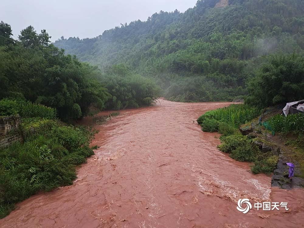 四川旱情后遇强降雨 河流水位猛涨是怎么回事，关于四川暴雨水位上涨的新消息。