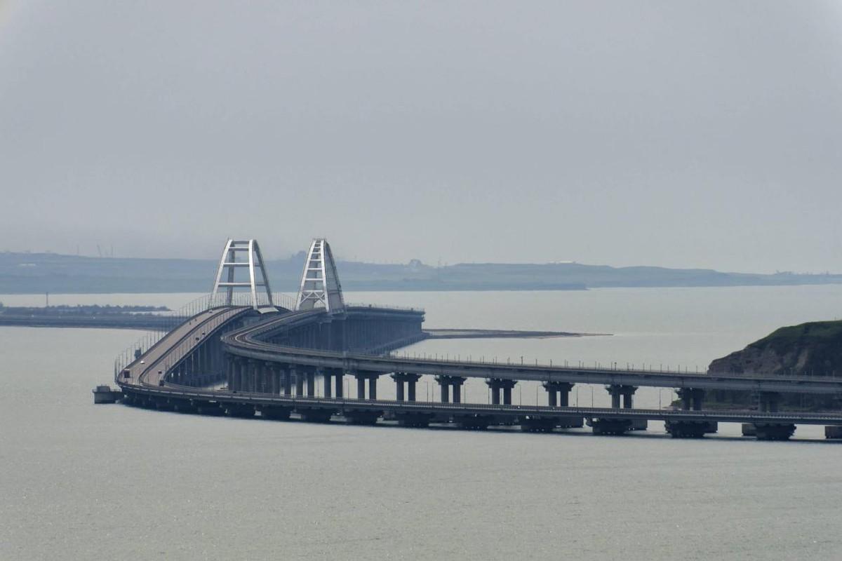 俄称克里米亚大桥事故已造成3人死亡,俄罗斯克里米亚大桥