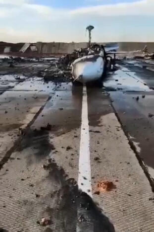 克里米亚军用机场发生爆炸 克里米亚一军用机场发生爆炸已致1死9伤:弹药爆炸,非袭击