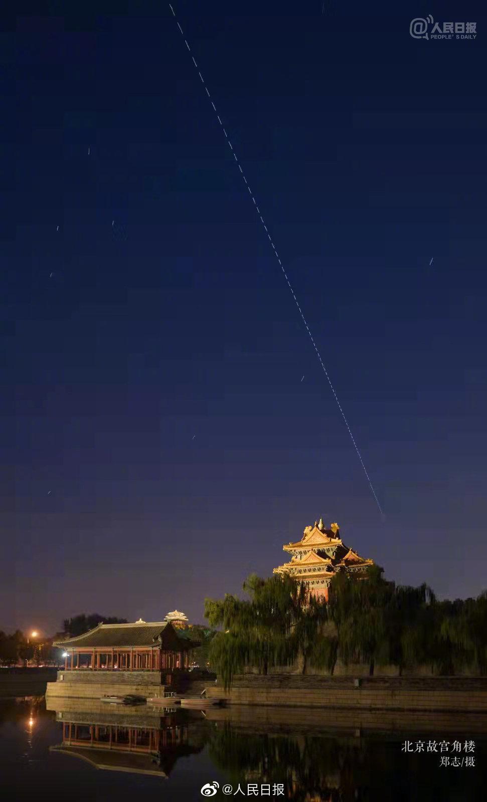 浪漫同框！中国空间站飞越北京上空,究竟是怎么一回事?