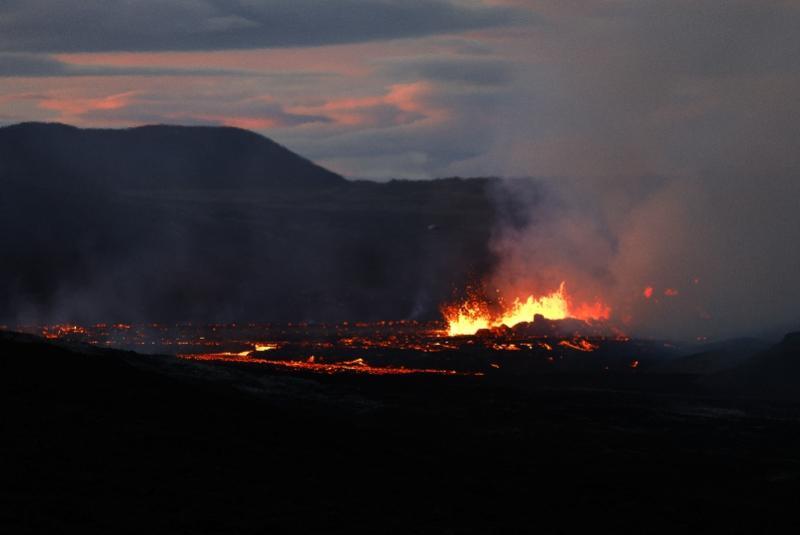 直击冰岛火山持续喷发是怎么回事，关于直击冰岛火山持续喷发的原因的新消息。