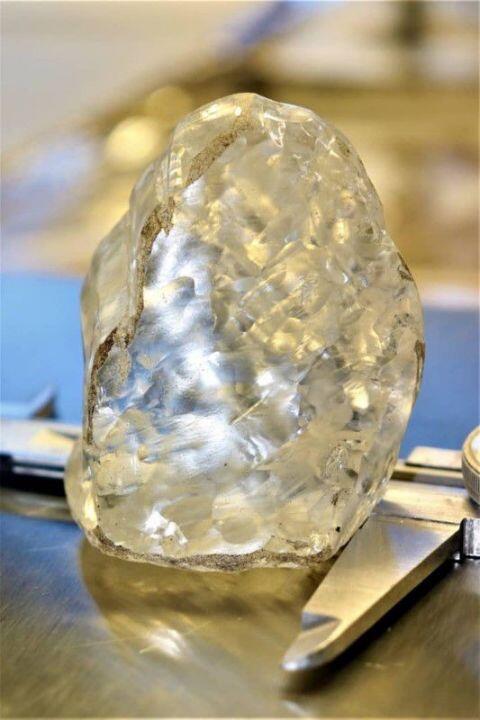 1098克拉!世界第三大钻石被发现 世界三大钻石排行榜