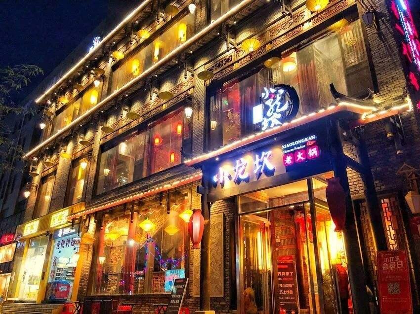 小龙坎一门店两年制售2吨地沟油什么情况？网友怒斥丧尽天良