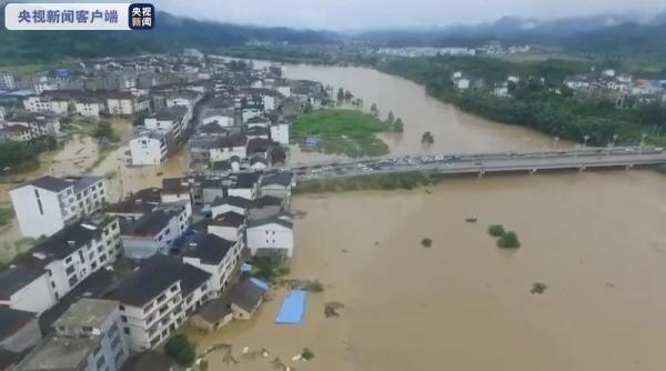 贵州黔东南多地出现突发洪水是怎么回事，关于贵州暴雨引发洪水的新消息。