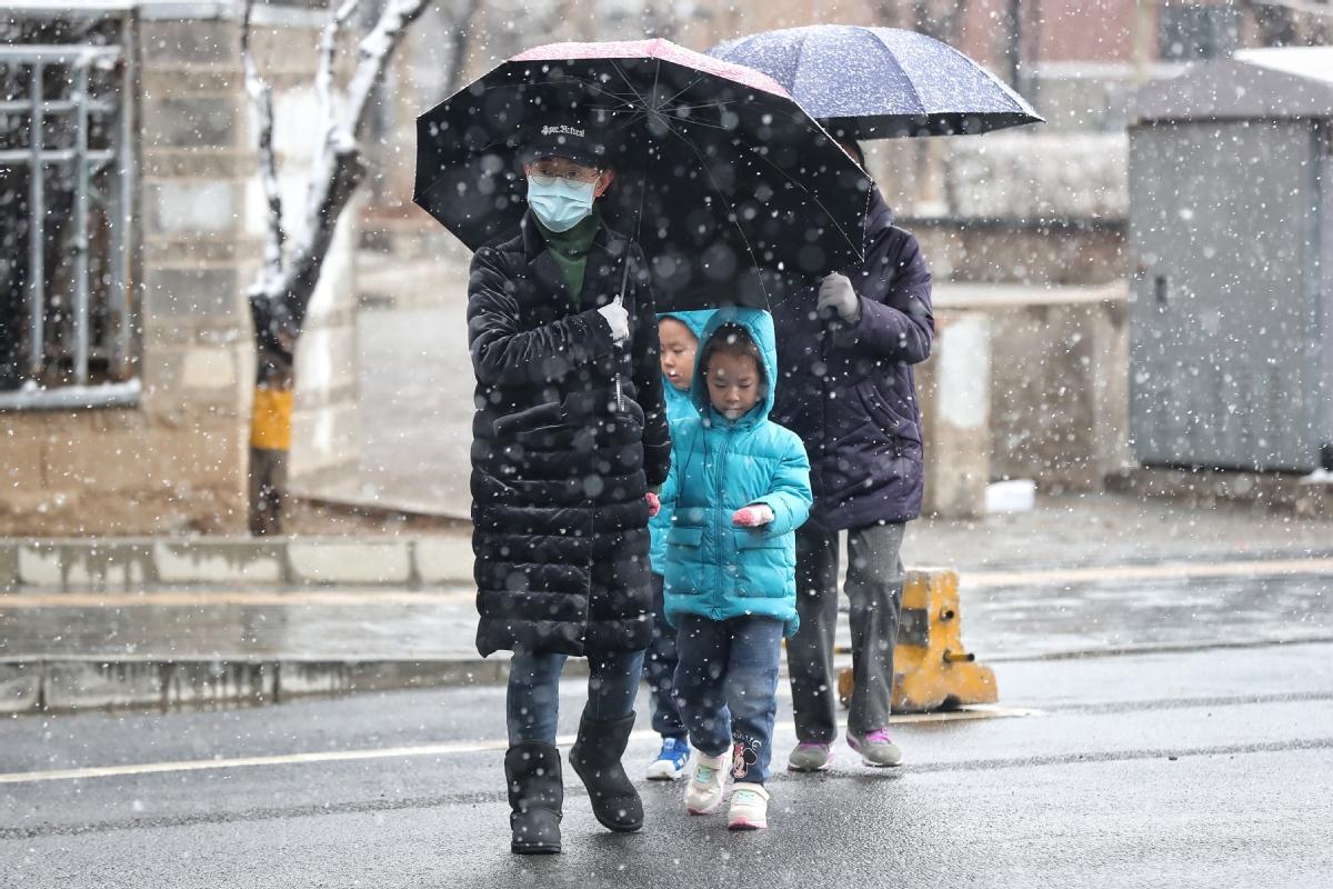 北京多区已飘雪,究竟是怎么一回事?