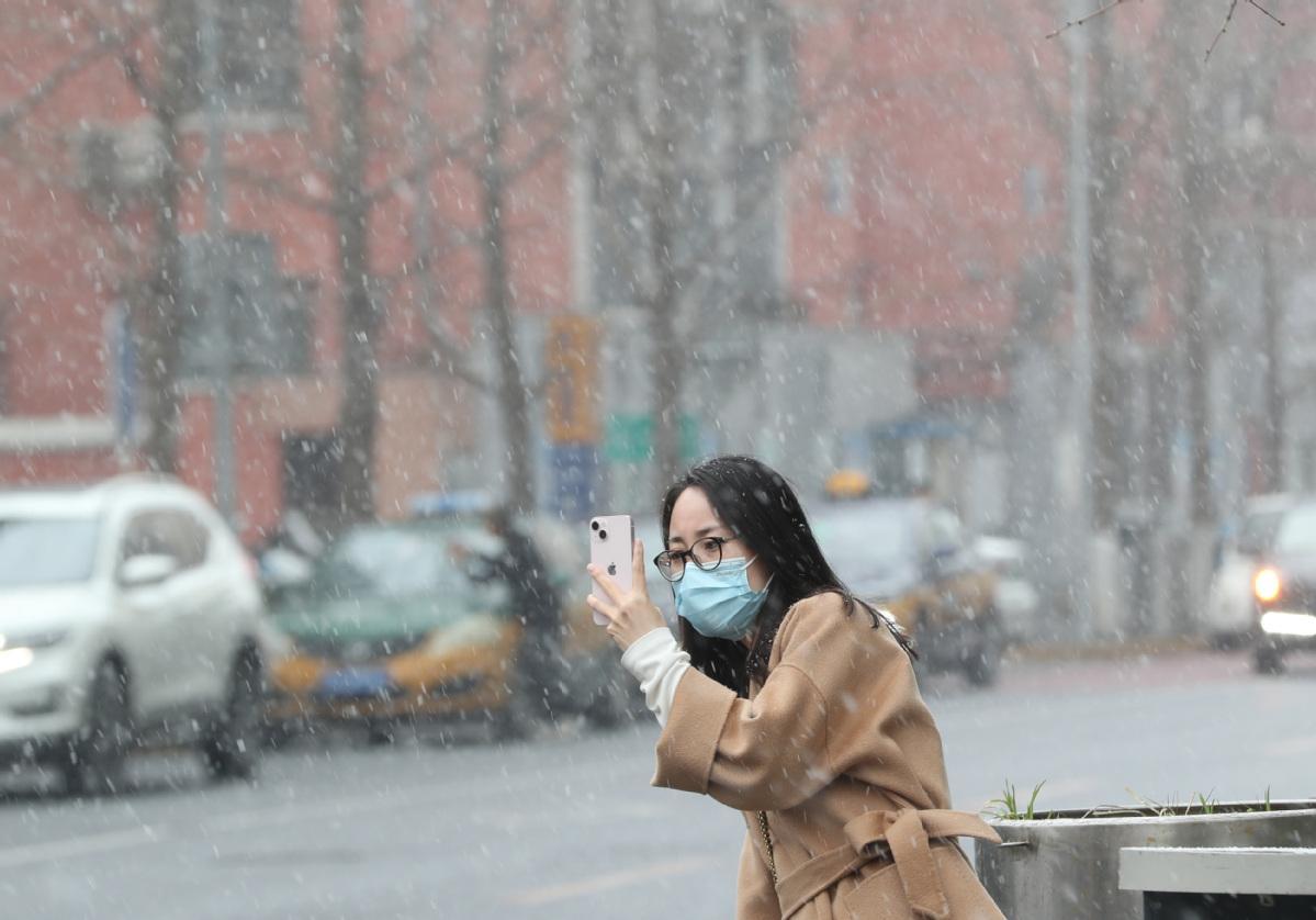 北京多区已飘雪,究竟是怎么一回事?