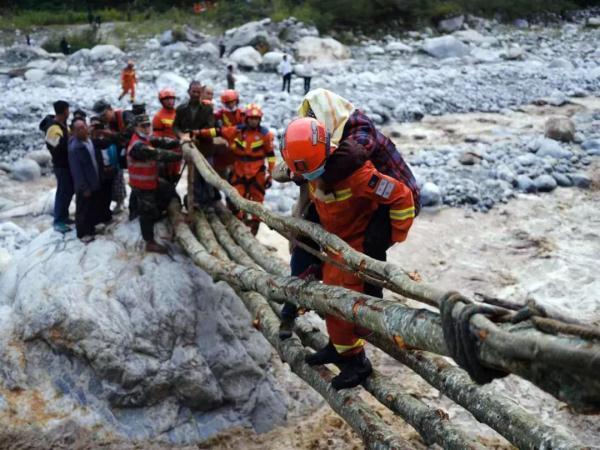 泸定地震66人遇难,四川泸县6级地震已致2人遇难