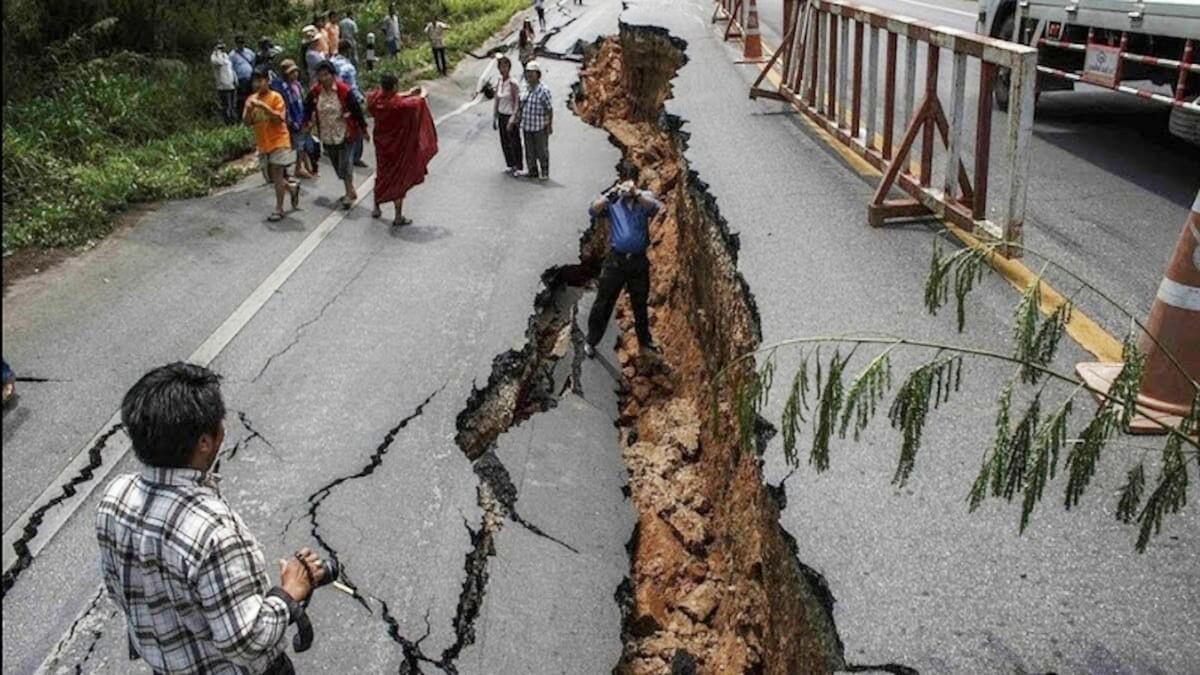 四川多地震感强烈是怎么回事，关于四川地震多?的新消息。