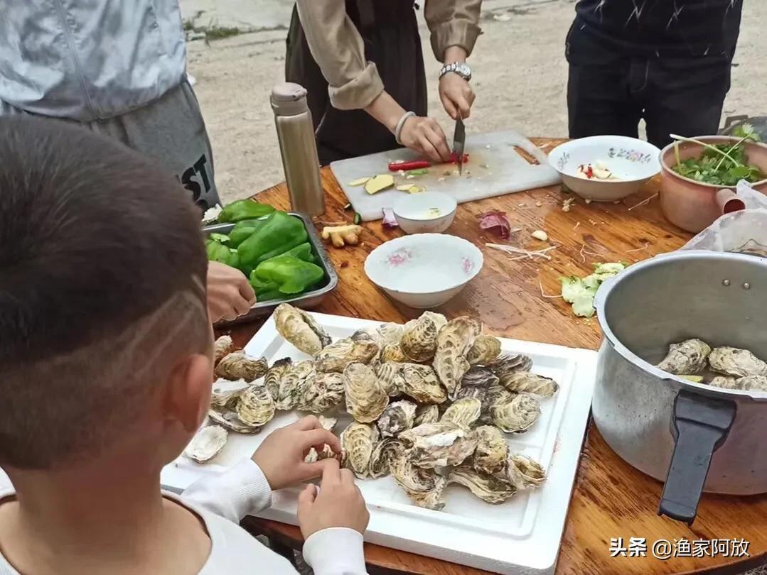 体验海边人的美食快乐,体验海边人的美食快乐时光