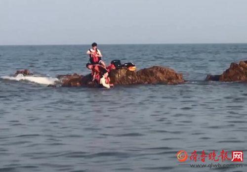 青岛被卷入海中2游客暂未获救是怎么回事，关于青岛海上事件的新消息。