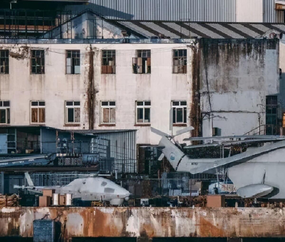 福建舰下水命名仪式现场视频是怎么回事，关于海南舰下水仪式的新消息。