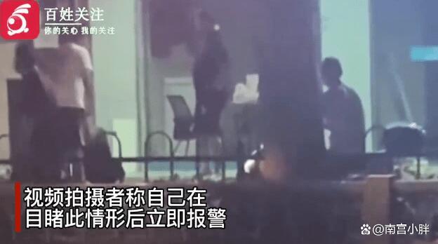 上海4男子深夜强拽1女子视频 上海4男子深夜强拽1女子 警方调查