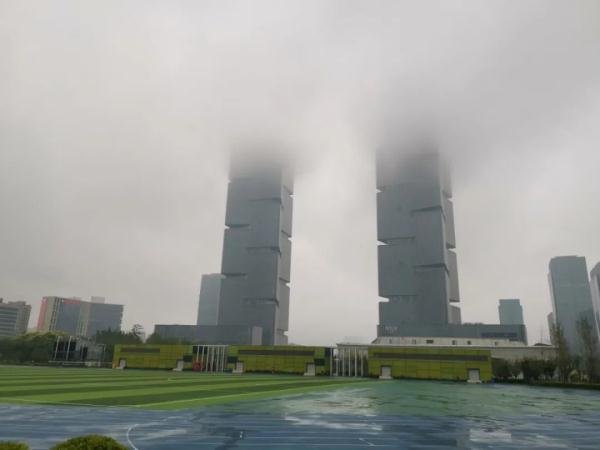 郑州暴雨橙色预警是怎么回事，关于郑州暴雨橙色预警时间的新消息。