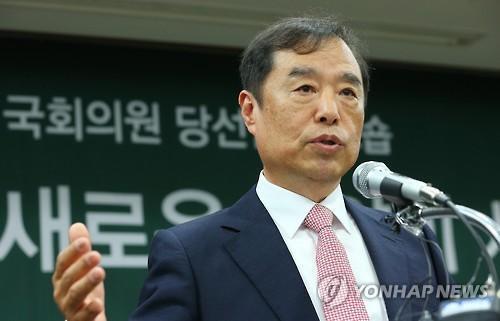 韩国任命新总理 朴槿惠急于摆脱“亲信门”事件