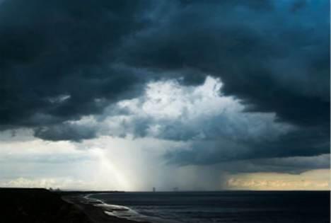 暴风雨前的宁静是怎么形成的