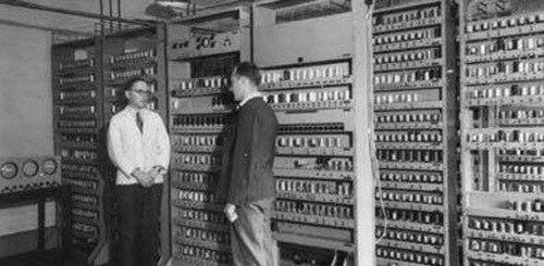 第一台计算机诞生于哪一年 介绍