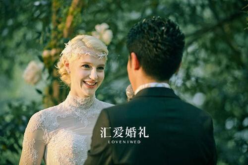 撒贝宁的老婆是谁 撒贝宁结过几次婚