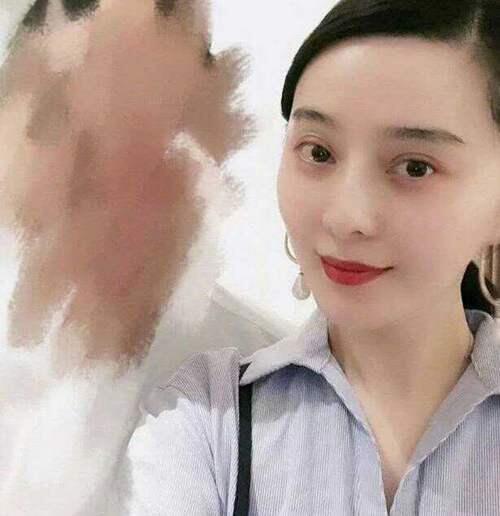 李晨再次更新微博 内容却跟其他女生有关 范冰冰最新照片曝光 面容略显憔悴