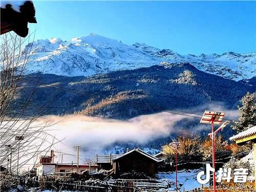 哈巴雪山