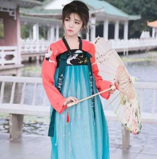 中国历史上最出名的三种裙子 留仙裙 石榴裙 百鸟裙
