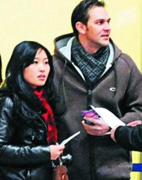 张艺谋37岁女儿张末近照曝光 曾被老公家暴 现如今婚姻幸福