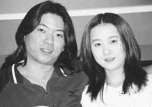 渣男高晓松 渣的彻底 为了和小自己19岁的妻子离婚 竟然说得不到 快乐