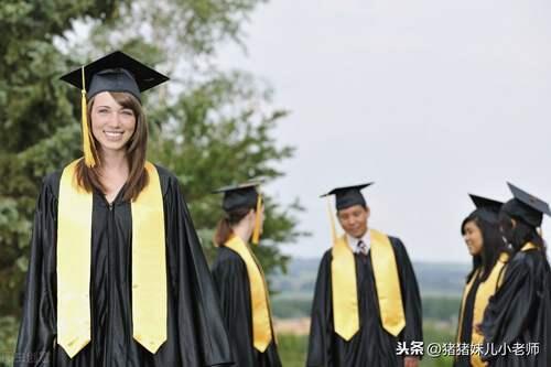 如何理解不同颜色的学位服的意思 学士服颜色分类