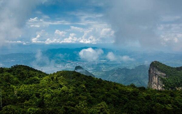 湖南张家界天门山风景图片