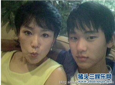 婆婆好美！吴亦凡等10大小鲜肉的漂亮妈妈曝光(图)