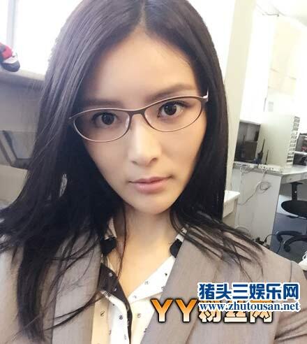 我不是明星盛君男友是谁 黄百鸣女儿盛君微博美艳私房照