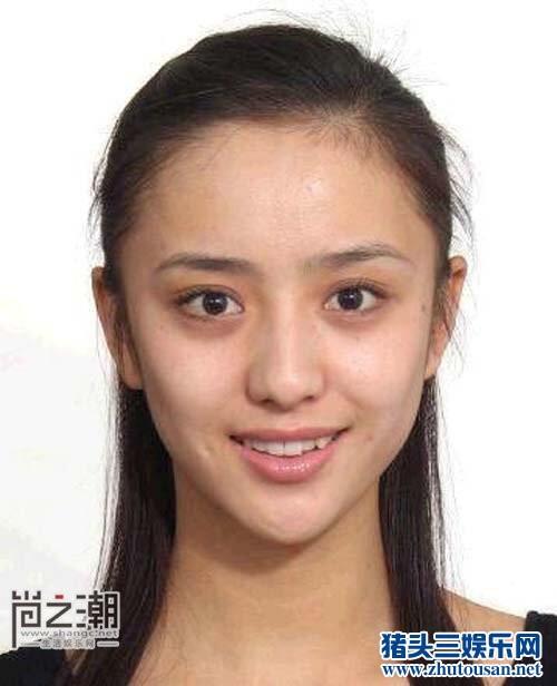 杀马特少女因拍证件照不能戴美瞳大闹派出所 明星素颜也吓人