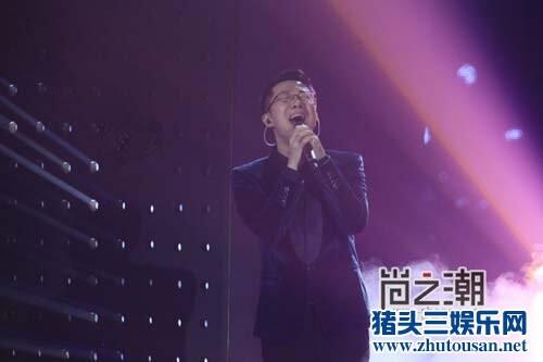 孙伯纶忘记拥抱好声音惨遭淘汰 被冠名为“中国好倒霉”