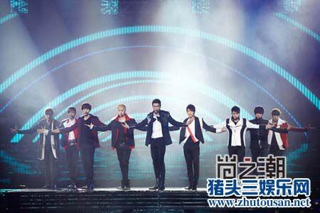 Super Junior Mr. Simple点击破亿 艺声发文庆祝