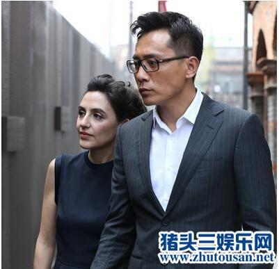 刘烨搂妻子秀恩爱 揭刘烨为何放弃谢娜选择外籍老婆