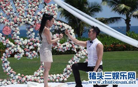 钟丽缇结了几次婚现任老公是谁？钟丽缇与小12岁张伦硕订婚