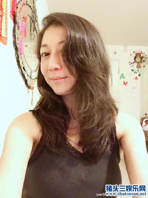 吴绮莉年轻时候照片青涩嫩照 成龙为什么不认小龙女吴卓林揭秘