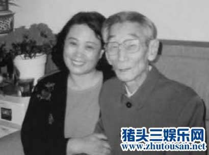 马三立个人资料相声经典作品 马三立夫人女儿儿子合影