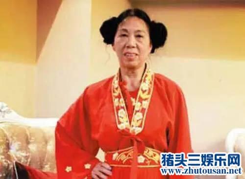 星女郎有哪些？ 最丑星女郎张美娥年龄一大把但周星驰对她是真爱