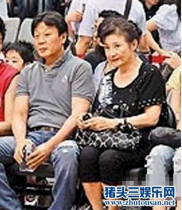 娱乐圈一夫多妻享齐人之福的十大男星