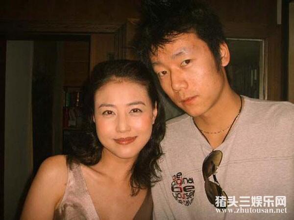 周海媚结婚了吗 为什么她坚持只恋爱不结婚